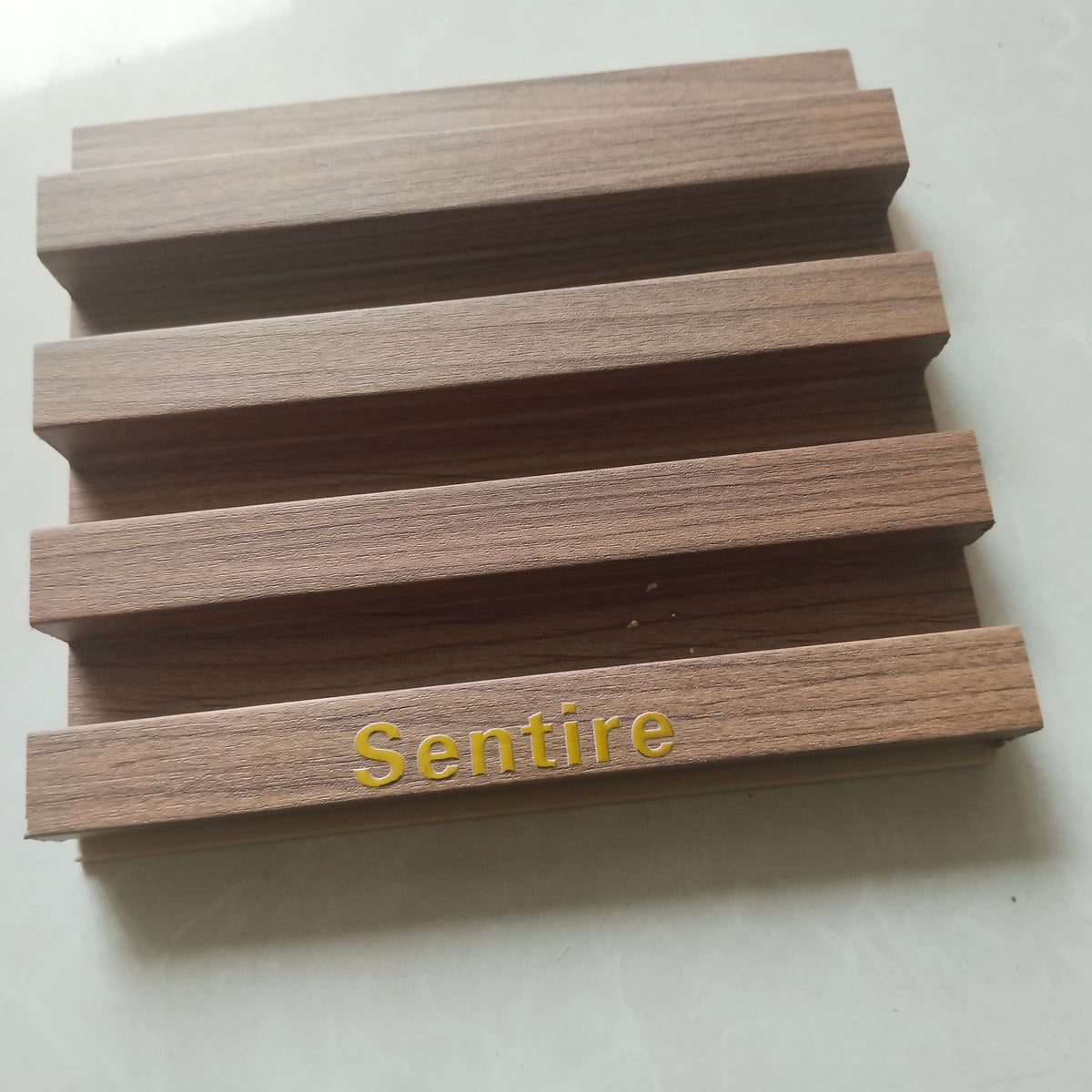 sentire Wood Slat Wall Panel Sample — Light Walnut (20×20cm)