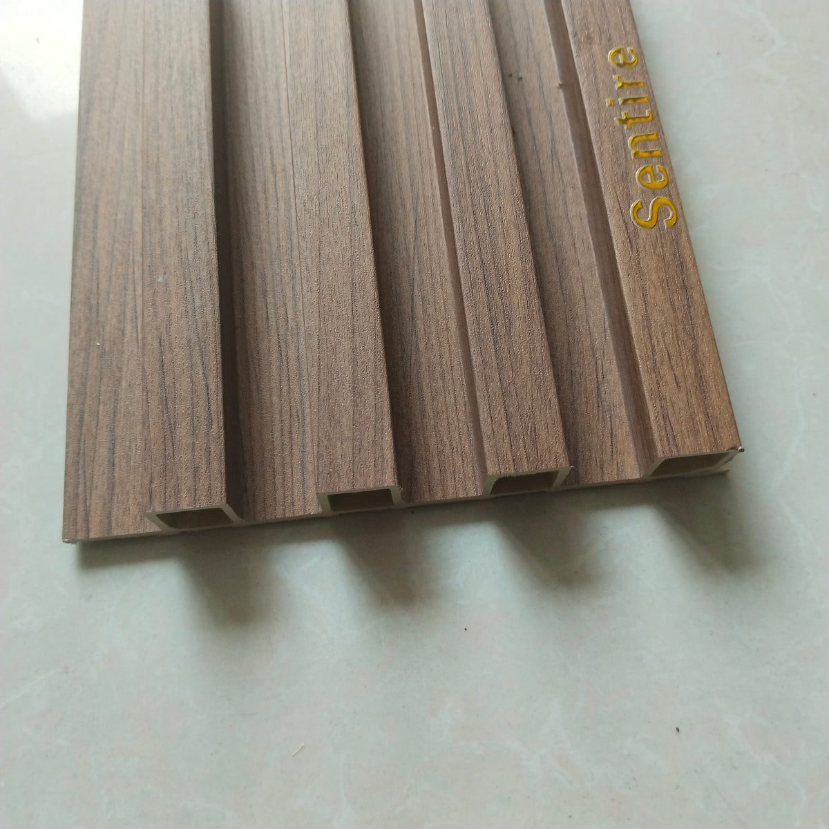 sentire Wood Slat Wall Panel Sample — Light Walnut (20×20cm)